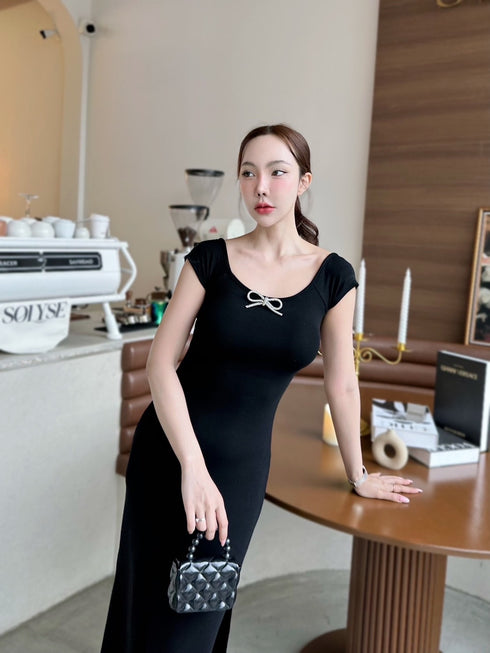 Broad Neck Body Fit Dress